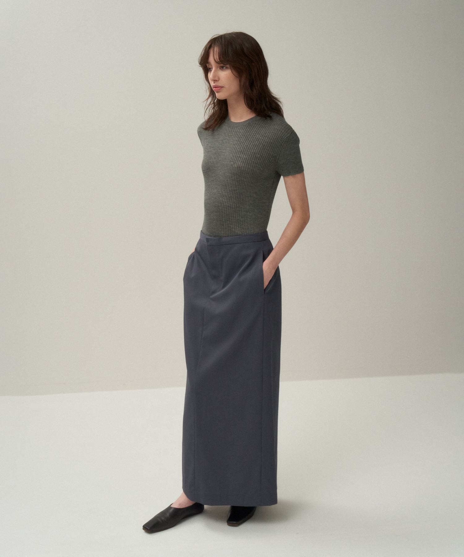 TECHNO WOOL TWILL | I-LINE SKIRT - 画像 (5)