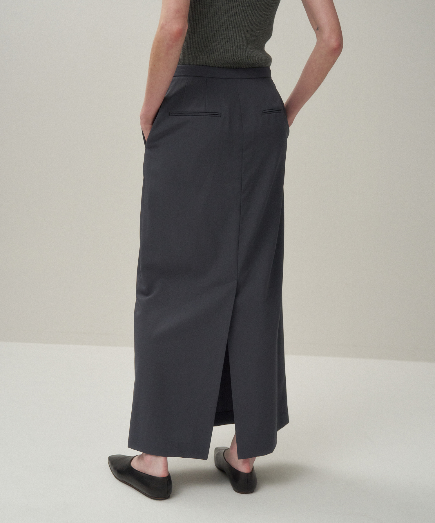 TECHNO WOOL TWILL | I-LINE SKIRT - 画像 (4)