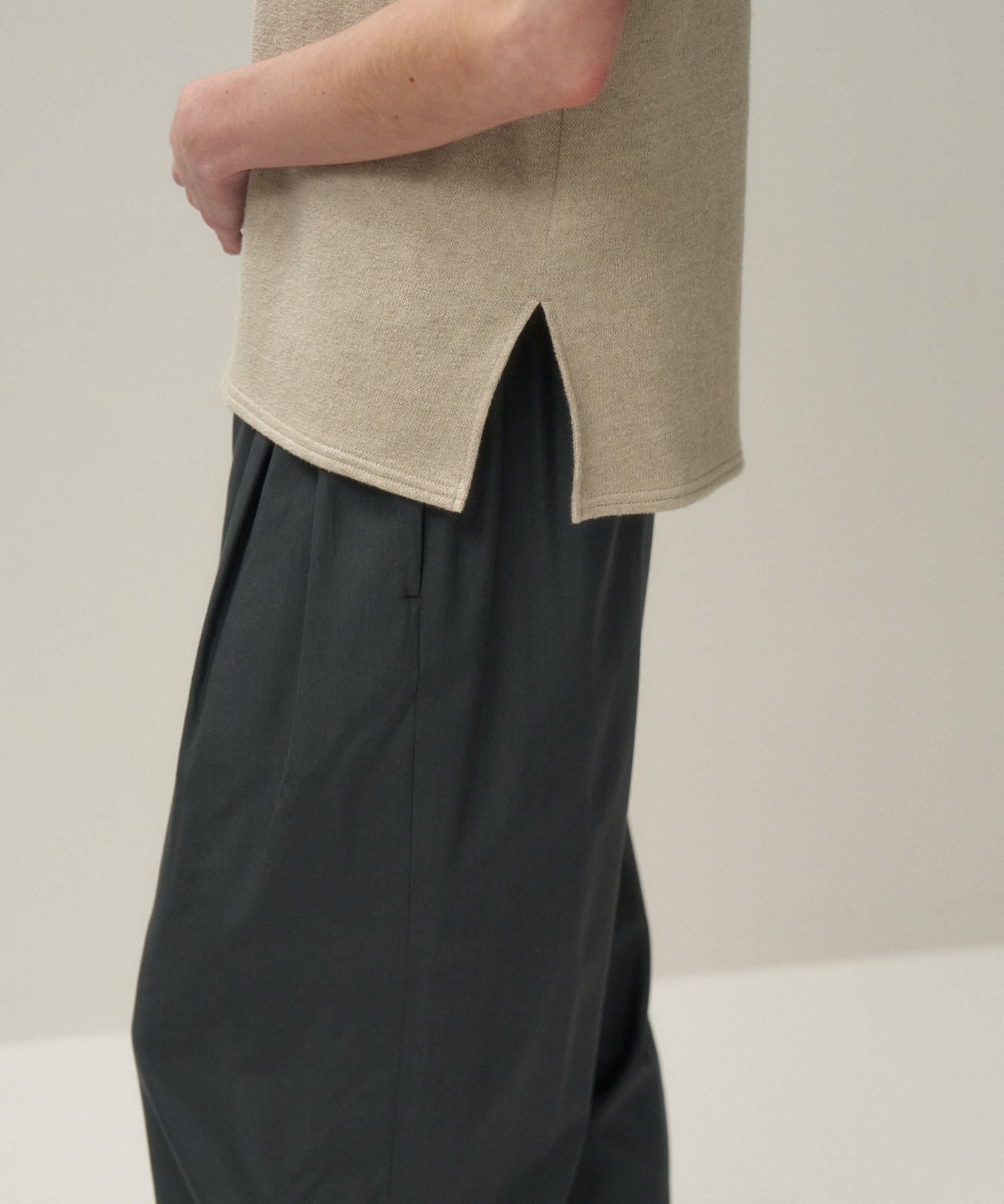 SILK TROPICAL | EASY WIDE PANTS - 画像 (5)