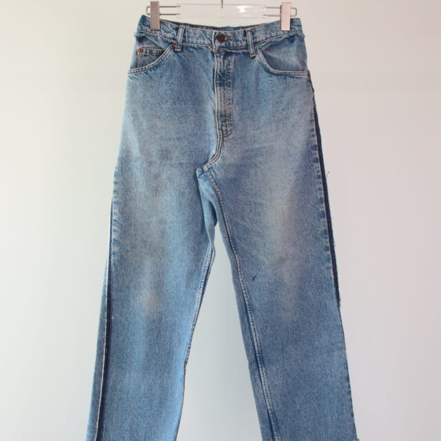 RM LEVIS BT
